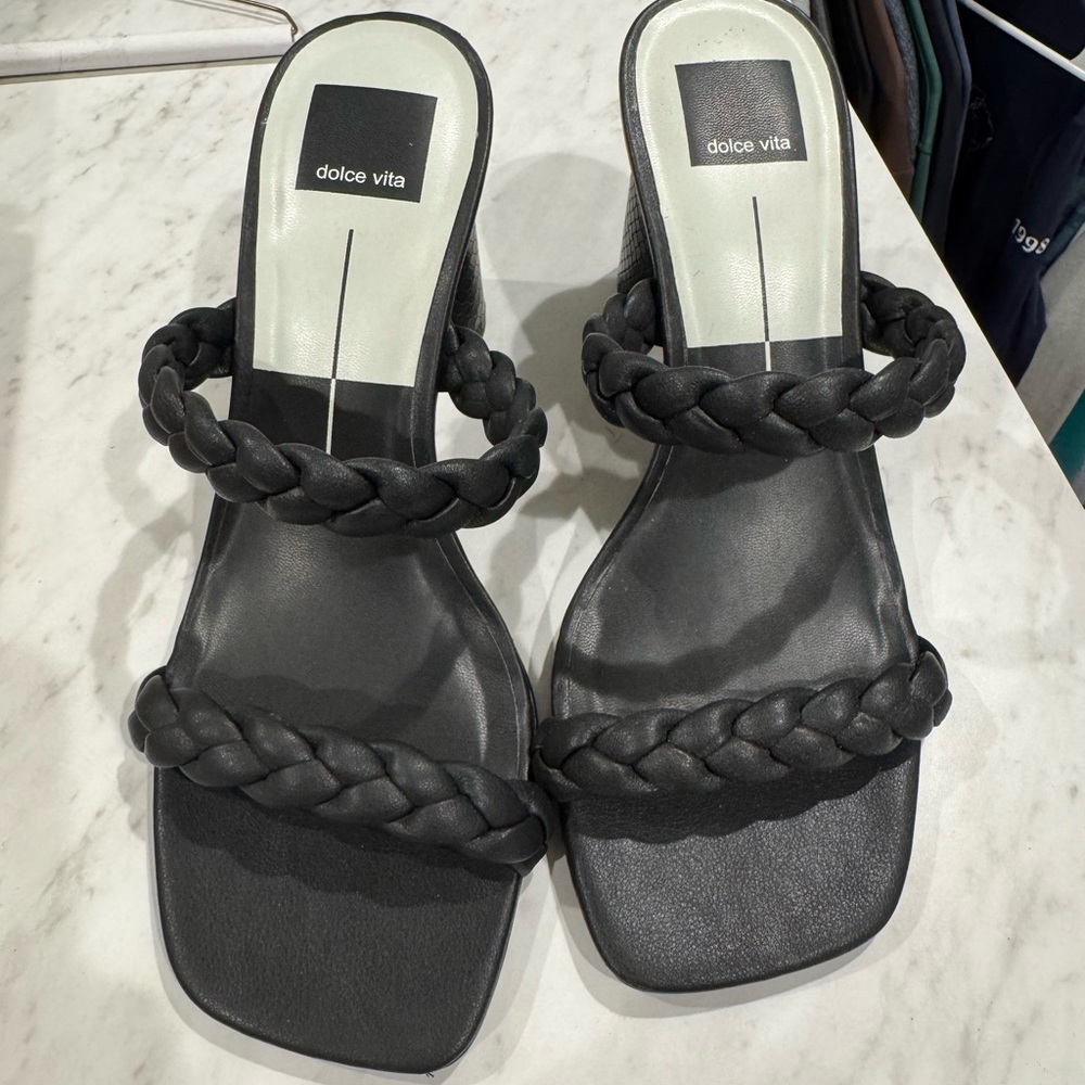 Dolce Vita Black Braided Sandals Modern Minimalist Design